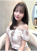 オリーブグレージュ　顔周りカット　レイヤーカット