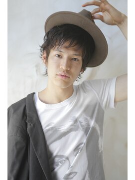 ブーケ(BOUQUET) 外ハネスタイリングでハットの似合うショートスタイル