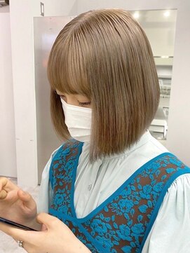 ウィコ 新宿(WICO) ミルクティーベージュ[新宿駅/アースカラー/ツートーンカラー]