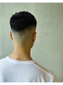 フランクスバーバーリザーブ 人形町店(FRANK’S BARBER RESERVE) アイロンパーマ/スキンフェード/人形町/日本橋/　ｙ