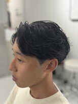 バース 梅田中崎町店(BIRTH)&nbsp;ニュアンスパーマセンターパートフェザーパーマ韓国メンズパーマ