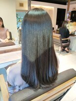 ヘアリゾート粋 ティガ 池袋店(tiga)&nbsp;サラ艶ロング/丸みロング