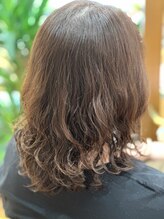 美容室ピーネックイナダ