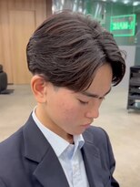 エルマーク 枚方(L-MARK)&nbsp;センターパート/ニュアンスパーマ/韓国/フェーザーパーマ/眉毛