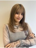 ロングレイヤーカットシャギーレイヤーブリーチ王道ベージュ