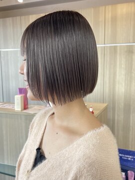 ラヴィエール(LAVIERE by R-EVOLUT) レイヤーボブ/髪質改善カラー/ブリーチ【柏・柏駅】