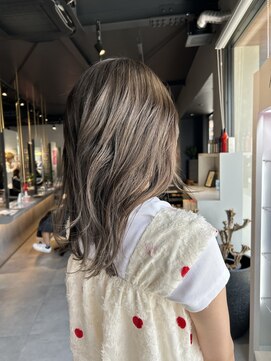 ビーストバイブランカ 刈谷三河安城(BEEst by BLANCA) 柔らかいミルクティーブラウンカラー