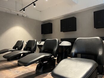 エース(ace)の写真/【心斎橋】全席半個室×マンツーマンで相談しやすい◎洗練された技術を持つスペシャリストが理想をカタチに