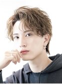 波巻きパーマツイストスパイラルパーマセンターパートウルフ