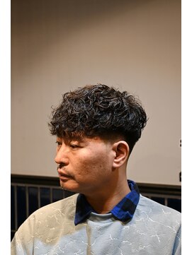 ツーエイチ 新宿(2H) 新宿/スペインカール/ローフェード/メンズパーマ
