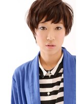 インコンプリート(In complete)&nbsp;カールとストレート感を残したユニセックスなショート