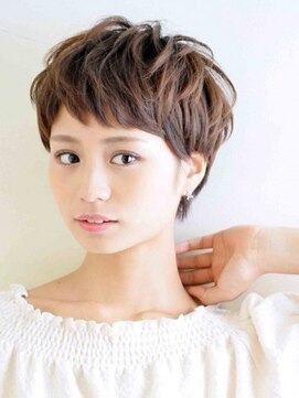 ラフ(raugh) 耳かけ大人ショート