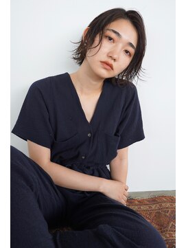 コス(kos) *UEKI*つや感ニュアンスショート