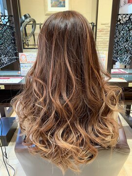 ロイヤルエムシー(MC) バレイヤージュ