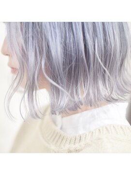 ホワイト 梅田(white) ホワイトシルバー