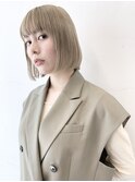 くびれヘアアプリコットオレンジ夏ハイライトカラー丸型卵型ボブ