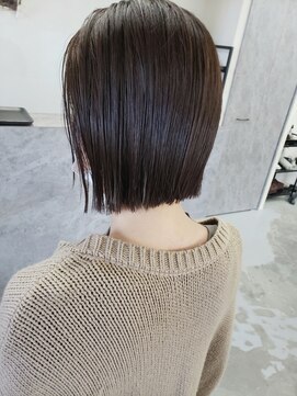 ニコ(nico...) お洒落パツっとボブ×イエローマットブルー☆