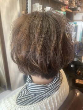 オーバーキャプテンネイキッド(OVER CAPTAIN NAKED) 大人可愛いシルエット！グラデーションボブ