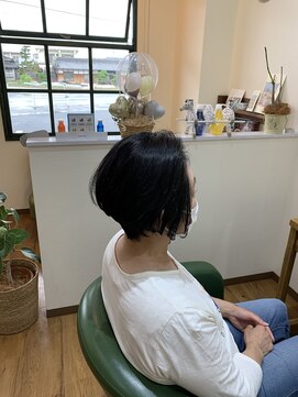 チェルビック(Cherubic) 前下がりボブ