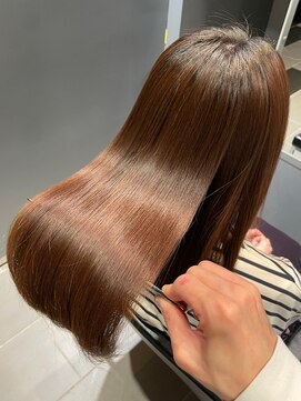 クィーンズガーデンバイケーツーギンザ(QUEEN’S GARDEN by K two GINZA) 美髪縮毛矯正*髪質改善トリートメント*シルキーベージュカラー