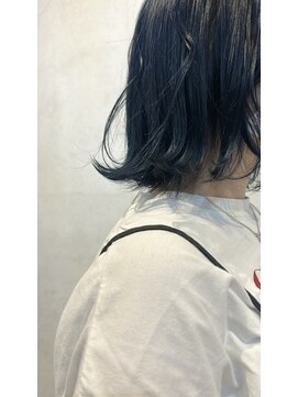 ミント(mint) ブルーブラック／ブリーチカラー
