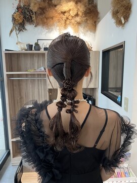 メゾン イネ(Maison INE) タイトヘアセット