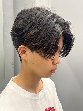 エルマーク 枚方(L-MARK) センターパートニュアンスパーマ韓国カルマパーマコンマヘア