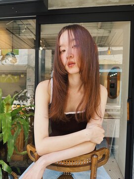 ヒュージ 三軒茶屋(huge) ロングヘア×オリーブカラー_髪質改善トリートメント_韓国