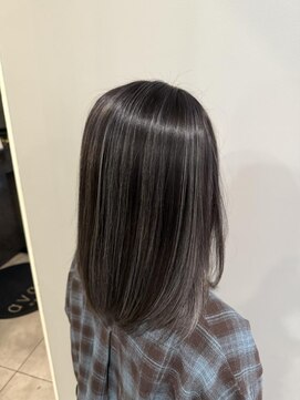 アヴァンティ ヘアーアンドスパ(avanti hair&spa) シルバーハイライト
