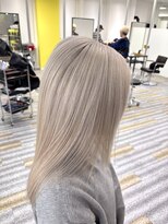 アフューズバイストゥー(Vfuse by StueW)&nbsp;シルバーベージュ6/髪質改善/ダブルカラー/インナーカラー