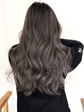 ジルブラン(JIL BLAN) グレージュハイライトベージュカラーインナーカラーミディアム