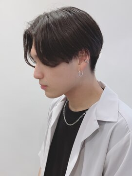 モリオフロムロンドン 松戸店(Morio from London) 【メンズ 松戸 岩口】ワンカールリバースセンターパートショート