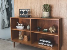 イナフ(ENUFF)の雰囲気（内装の一つ一つに拘っています。men's | 眉毛カット | 千駄ヶ谷）