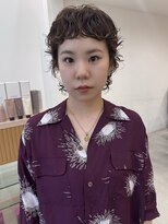 エマン(AIMANT) ショートウルフ パーマ