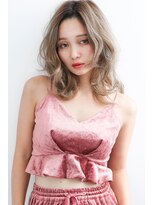 エルサ(Elsa)&nbsp;外国人風イルミナバレイヤージュ×ルーズウェーブ