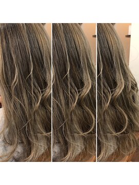 イブヘアー(eve. Hair) アッシュグレー×ハイライト