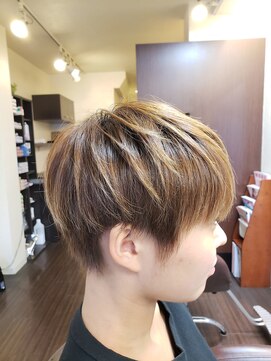 ヘアメイク ビス(Hair Make Bis.) ショートスタイル