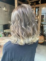 コキャン(COQUIN)&nbsp;ハイライト＋裾ブリーチ