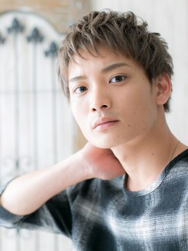 グルーミングサロン バーバー キャッスル 北浦和西口(Grooming salon Barber Castle) ハイトーンカラーのフェザーマッシュ束感ショートJ