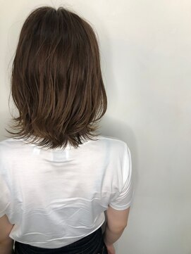 モルニ(MORNI) ショコラブラウン_マロンベージュ Aラインボブ かきあげ