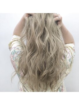 ジーシーエイト ヘアー(GC8 hair) ホワイトブロンド