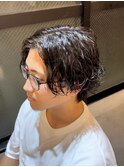 センターパート×波巻きニュアンスパーマ