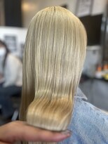 レガーロ(REGARO)&nbsp;ホワイトカラー