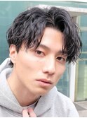 大人ビジネスツイストスパイラルパーマセンターパート毛流れ
