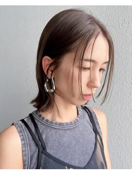 シンティアバイアルティナ 渋谷店(Cyntia by artina) 耳かけボブ_ニュアンスボブ_シアーベージュ_メルティカラー