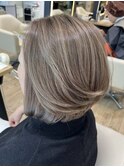 ダブルカラーショートボブインナーカラーハイライトケアブリーチ