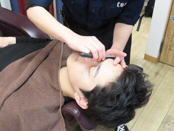 コージー(cozy)の写真/プロの手で男度UP☆身だしなみも《BARBER SHOP cozy》にお任せ◎清潔感のある爽やかな印象を創ります。