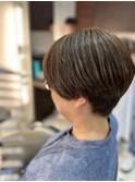 ショート白髪ぼかしハイライト