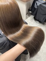 ボタン ハカタ(VOTAN hakata) ダブルカラー/明るめオリーブベージュ/レイヤーカット