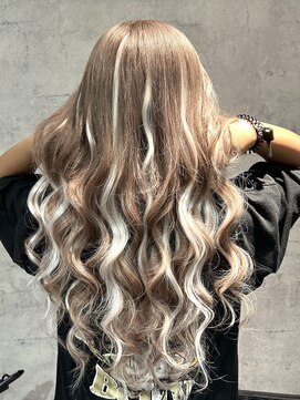 アフィナー(Afinar) ハイライト風◎最高級レミーエクステ80枚【横浜/横浜駅】